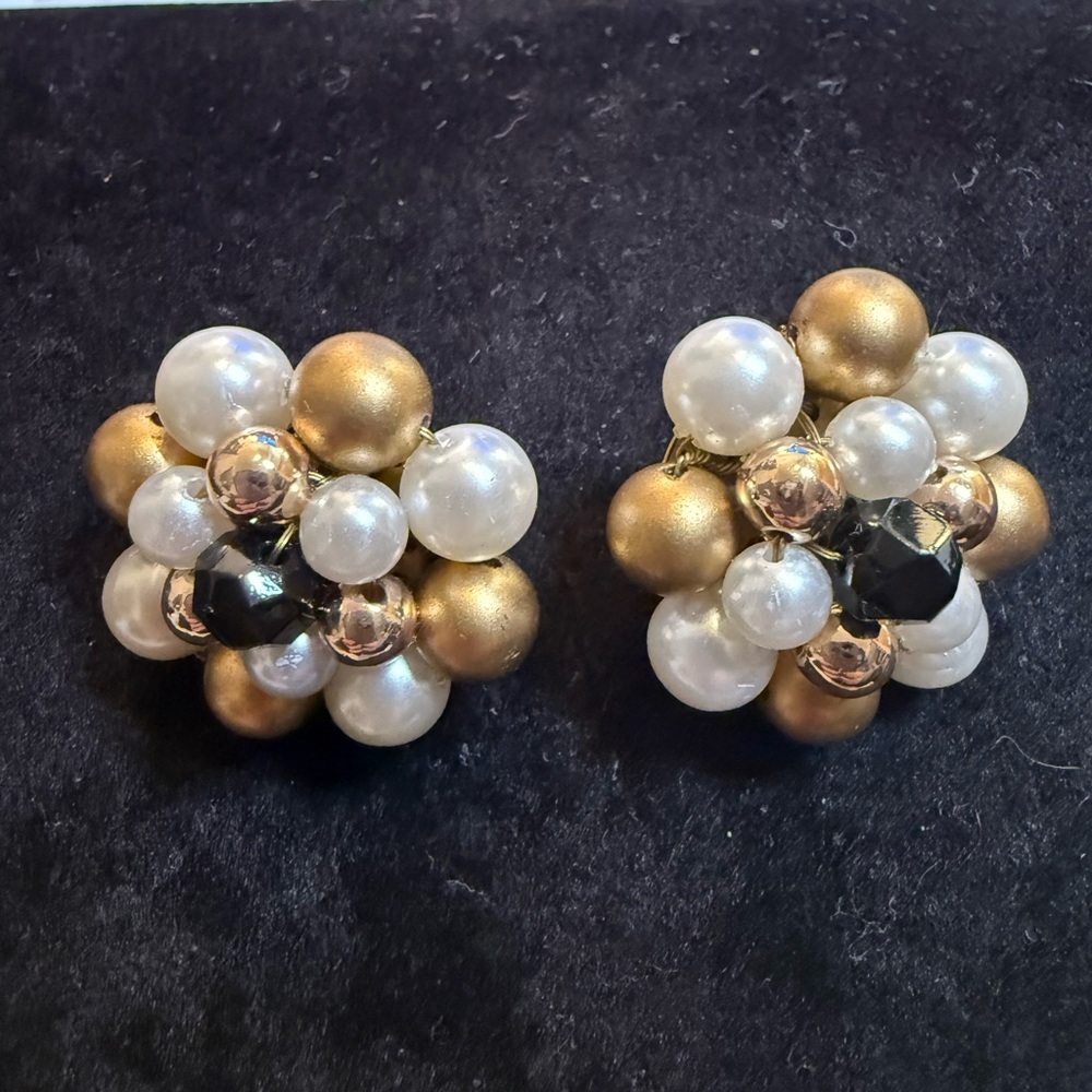 Vintage Japan Gold Pearl Black Cluster Clip-On Earrings 1”